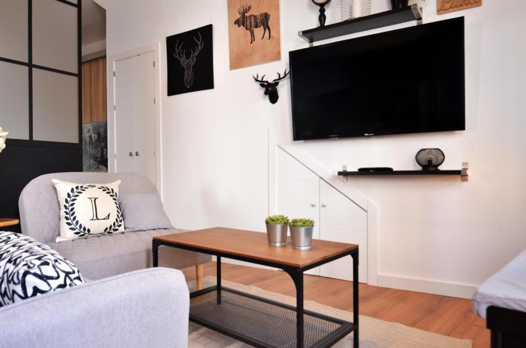 Luna'S Home. Precioso Loft En Бойюйос пар дел Кондадо Екстериор снимка